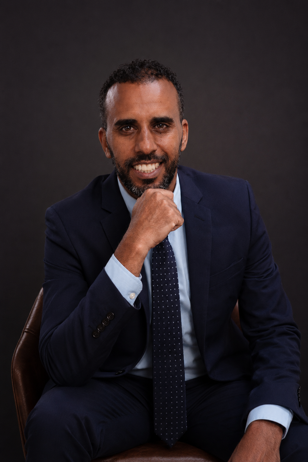 Alex Bezerra Dias de Almeida — retrato de estúdio